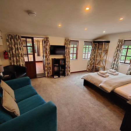 The Garden Lodge Llynclys Luaran gambar