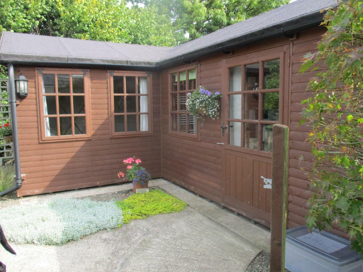 The Garden Lodge Llynclys Luaran gambar